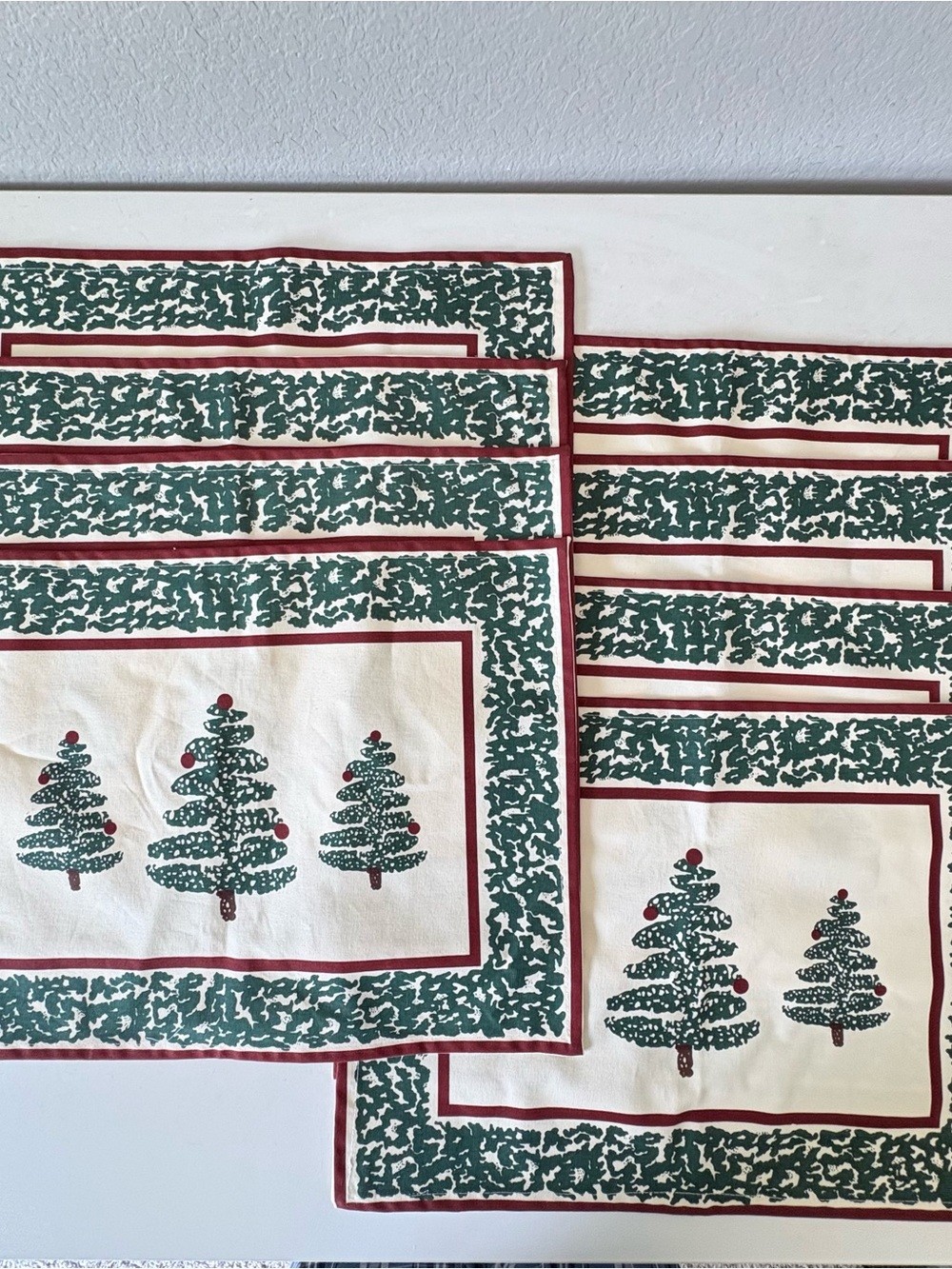 NWT Home Holidays Sponge Tree Placemat 100% Cotton Canvas 14 in x 19 in Set of 8